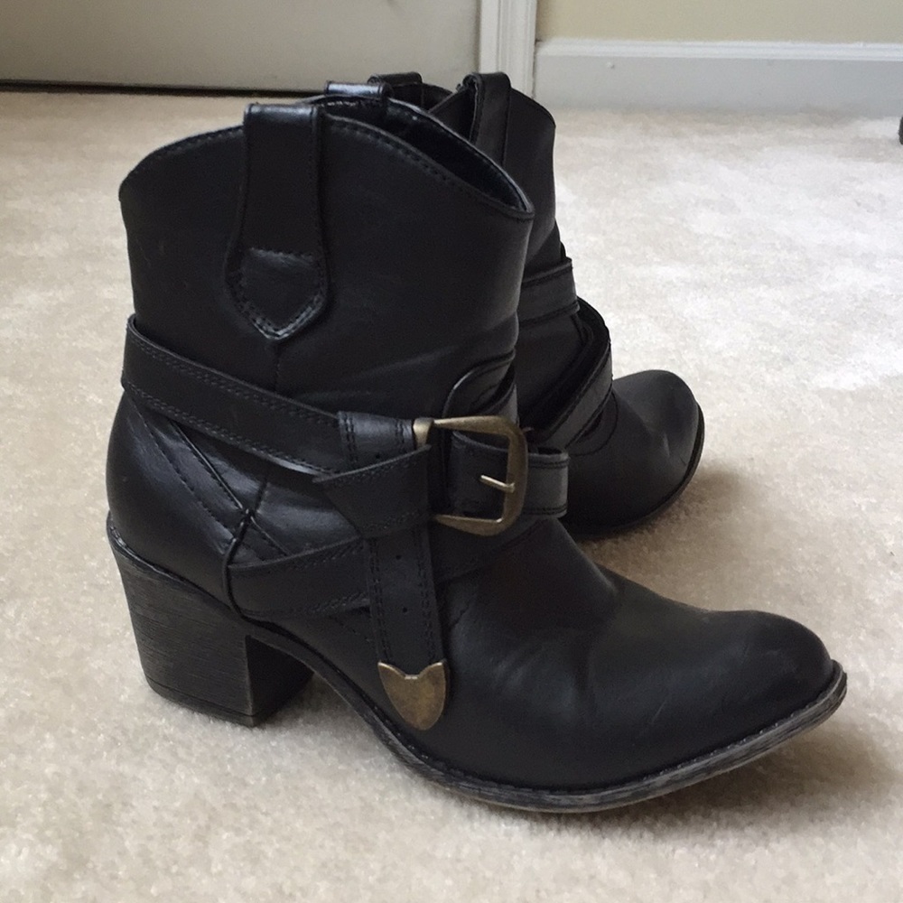 Black ankle booties